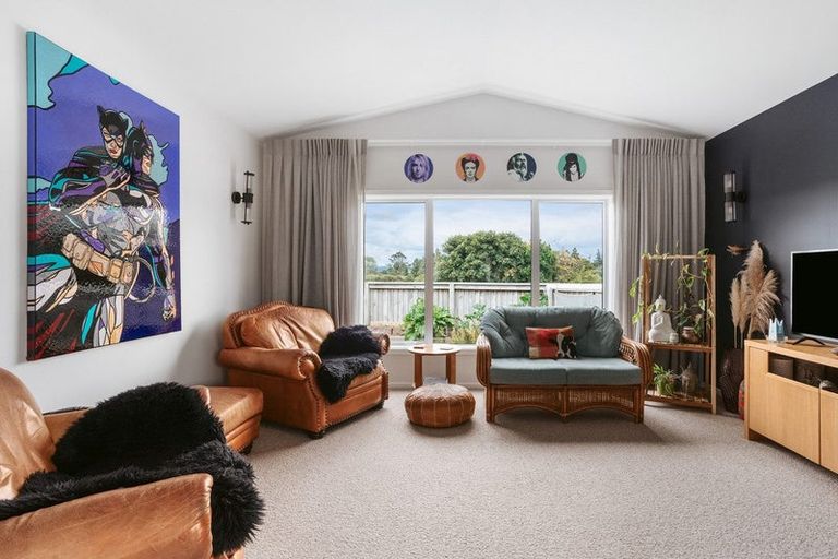 Photo of property in 2 Karanema Place, Coastlands, Whakatane, 3120