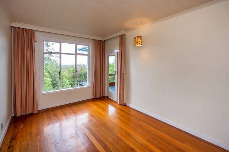 Photo of property in 330 Centaurus Road, Hillsborough, Christchurch, 8022