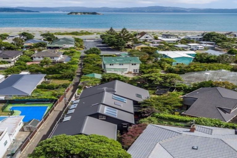 Photo of property in 374 Muritai Road, Eastbourne, Lower Hutt, 5013