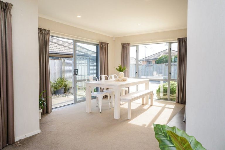 Photo of property in 3a Angelina Way, Kelvin Grove, Palmerston North, 4414