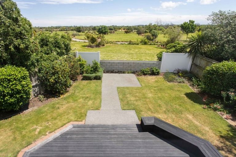 Photo of property in 56 Blue Gum Place, New Brighton, Christchurch, 8083