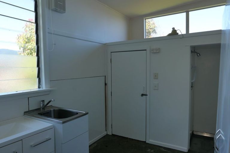 Photo of property in 5 Allen Road, Raumati Beach, Paraparaumu, 5032