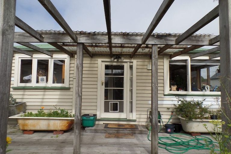 Photo of property in 2 Chaucer Street, Sydenham, Christchurch, 8023