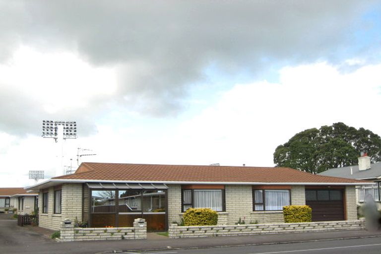 Photo of property in 23b Tukapa Street, Westown, New Plymouth, 4310