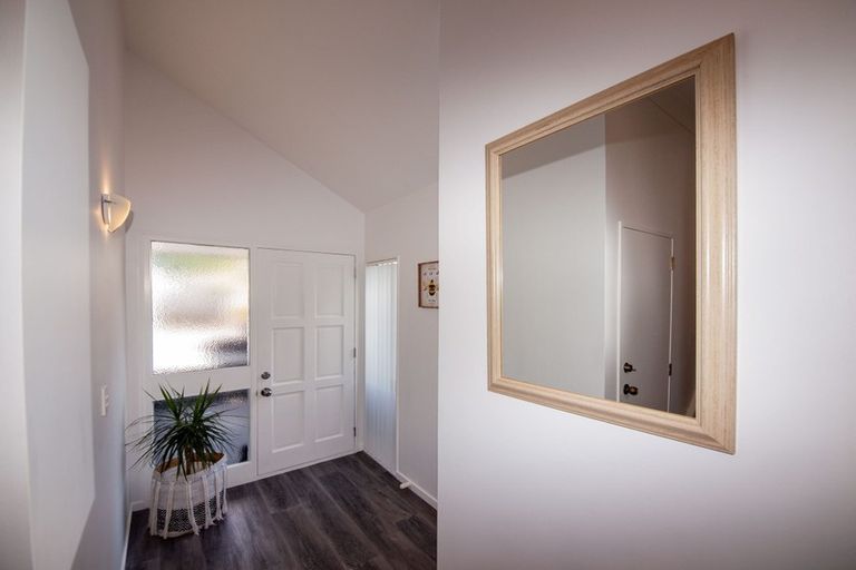 Photo of property in 74 Abilene Crescent, Churton Park, Wellington, 6037