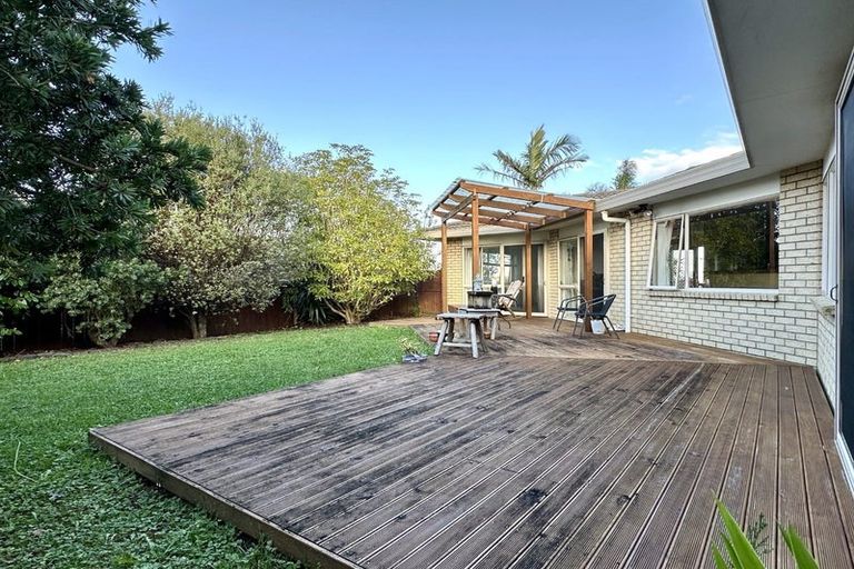 Photo of property in 143 Sturges Road, Henderson, Auckland, 0612