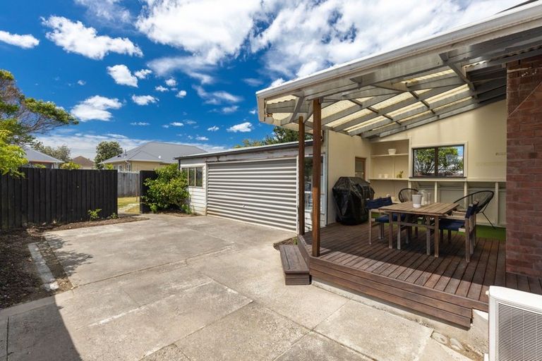 Photo of property in 17 Mafeking Street, New Brighton, Christchurch, 8061