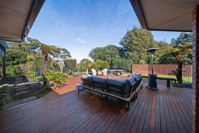 Photo of property in 11 Tanah Merah Drive, Papakura, 2110