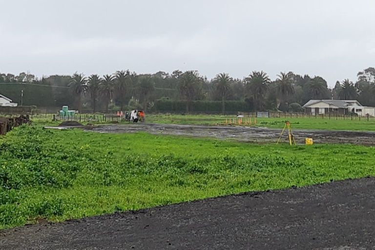 Photo of property in 32 Airport Drive, Bell Block, New Plymouth, 4373