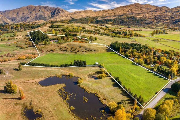 Photo of property in 76 Hunter Road, Speargrass Flat, Queenstown, 9371