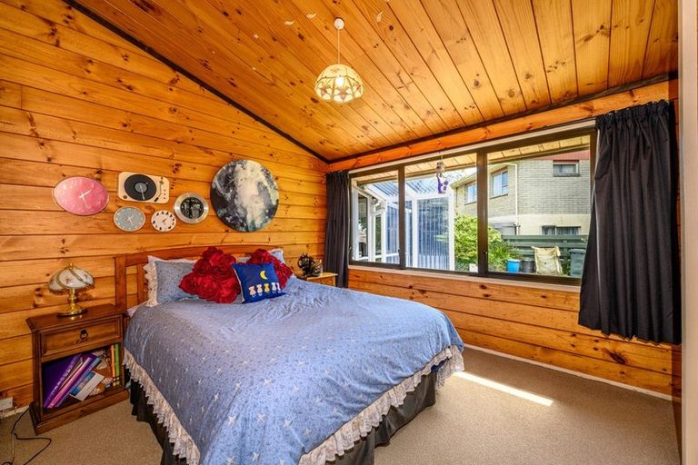 Photo of property in 25a Marchant Place, Westown, New Plymouth, 4310