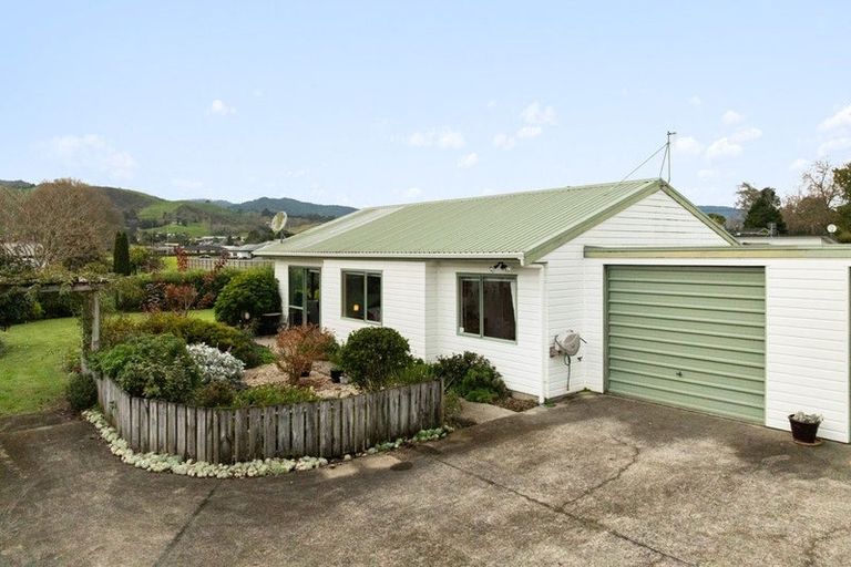 Photo of property in 11 Bradley Street, Paeroa, 3600