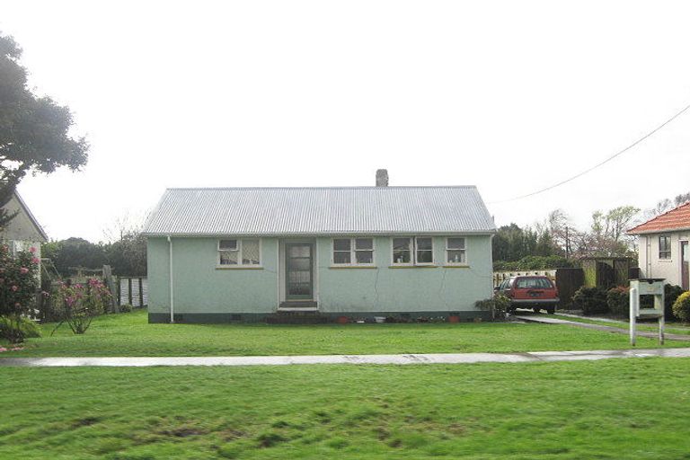 Photo of property in 77 Clifton Drive, Waitara, 4320