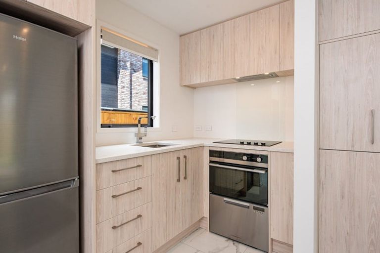 Photo of property in 8/29 Waiwhetu Road, Waiwhetu, Lower Hutt, 5010