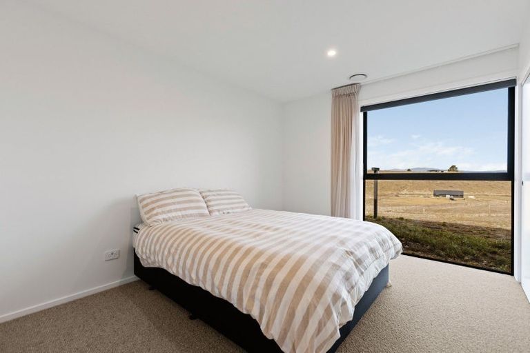 Photo of property in 30 Porter Lane, Springvale, Alexandra, 9391