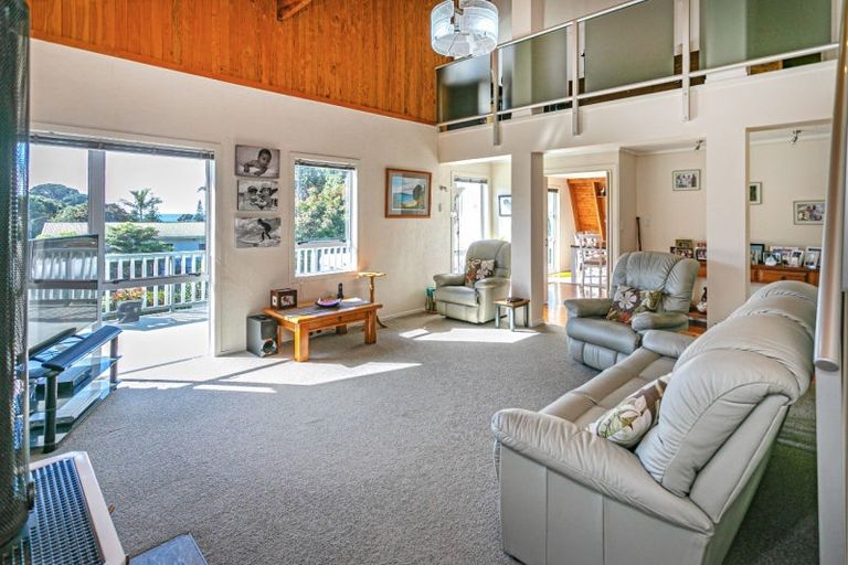 Photo of property in 120 Onemana Drive, Onemana, Whangamata, 3691