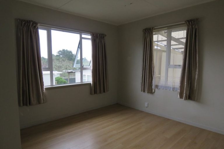 Photo of property in 53 Routley Drive, Glen Eden, Auckland, 0602