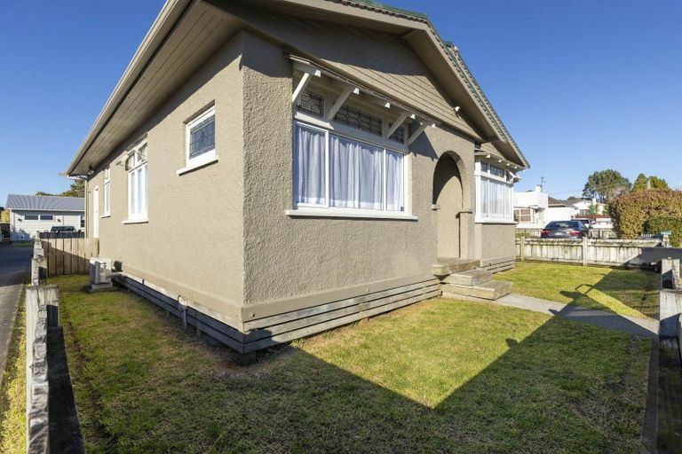 Photo of property in 389 Carrington Street, Upper Vogeltown, New Plymouth, 4310