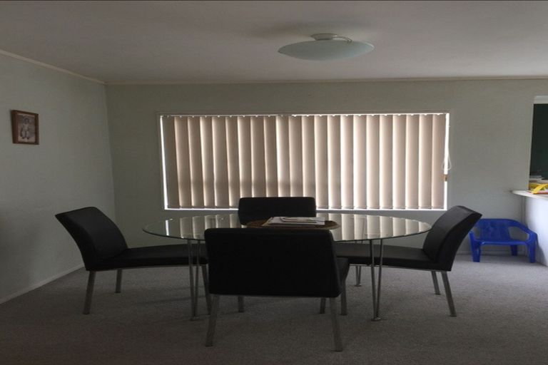 Photo of property in 3/16 Evans Road, Glen Eden, Auckland, 0602