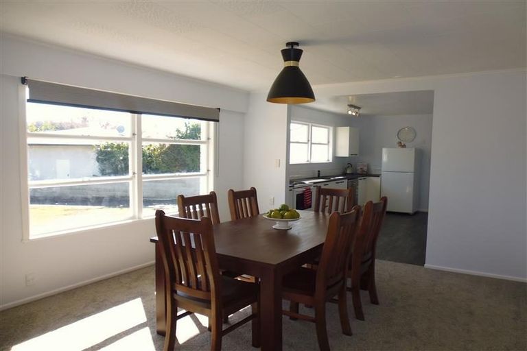 Photo of property in 17 Rakau Street, Havelock North, 4130