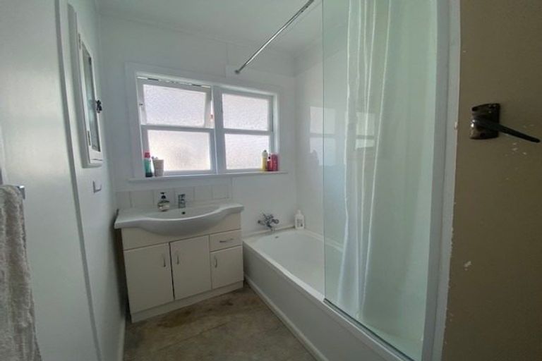 Photo of property in 15 Alexander Avenue, Onekawa, Napier, 4110