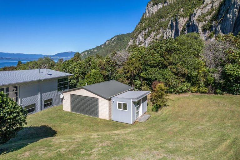 Photo of property in 39 Hinekapi Terrace, Kuratau, Turangi, 3381