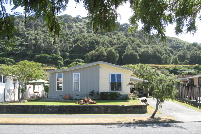 Photo of property in 41 Hartford Crescent, Totara Park, Upper Hutt, 5018