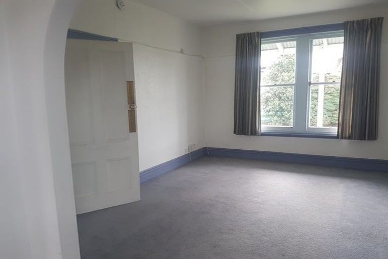 Photo of property in 624 Featherston Street, Roslyn, Palmerston North, 4414