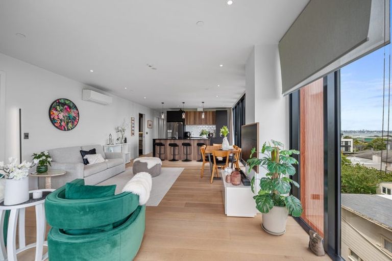 Photo of property in 304/28 Killarney Street, Takapuna, Auckland, 0622