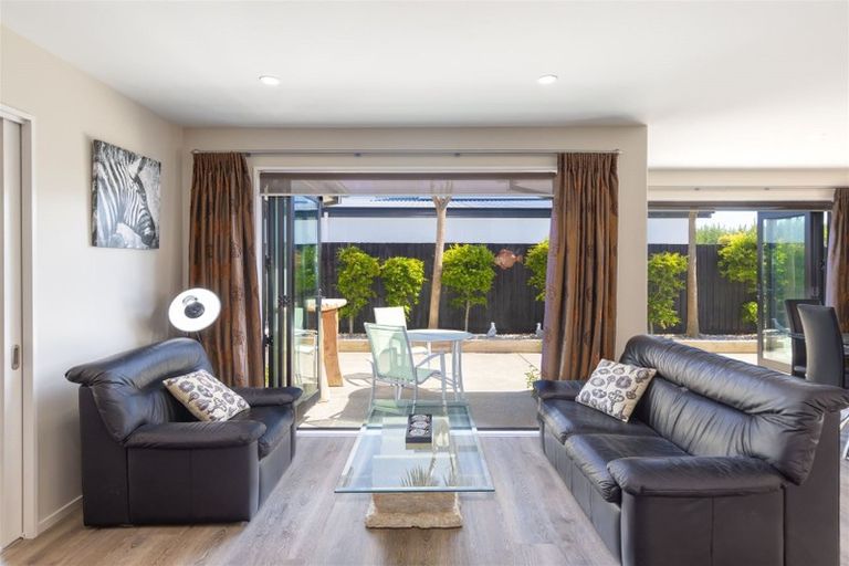 Photo of property in 113 Aston Drive, Waimairi Beach, Christchurch, 8083