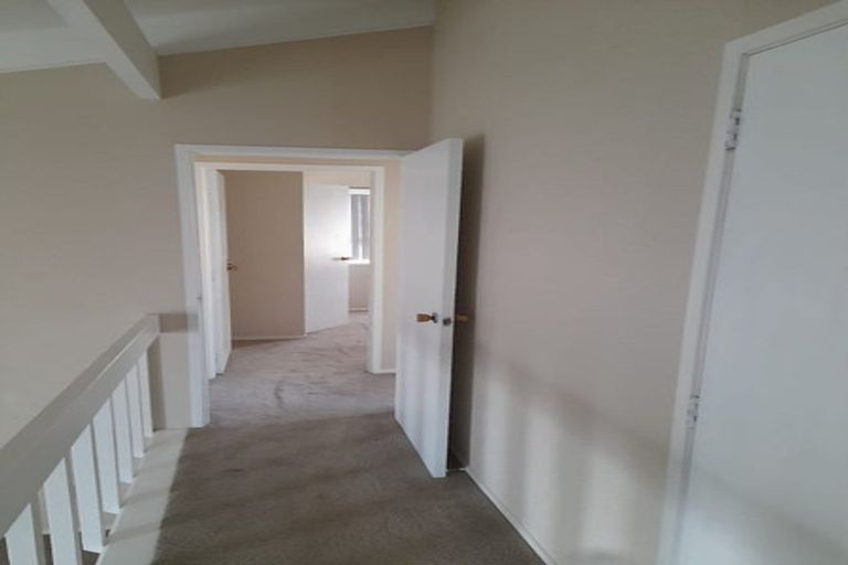 Photo of property in 64 Marendellas Drive, Bucklands Beach, Auckland, 2014