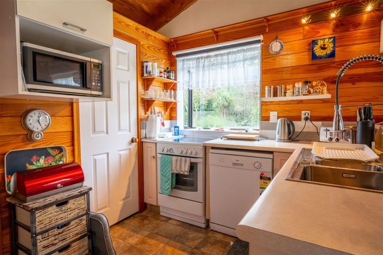 Photo of property in 44 Mckenzie Street, Geraldine, 7930