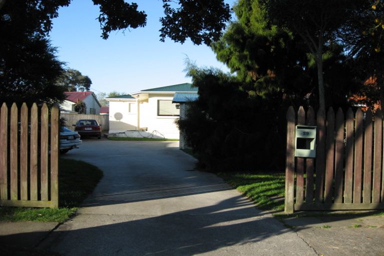 Photo of property in 29 Malone Road, Waterloo, Lower Hutt, 5011