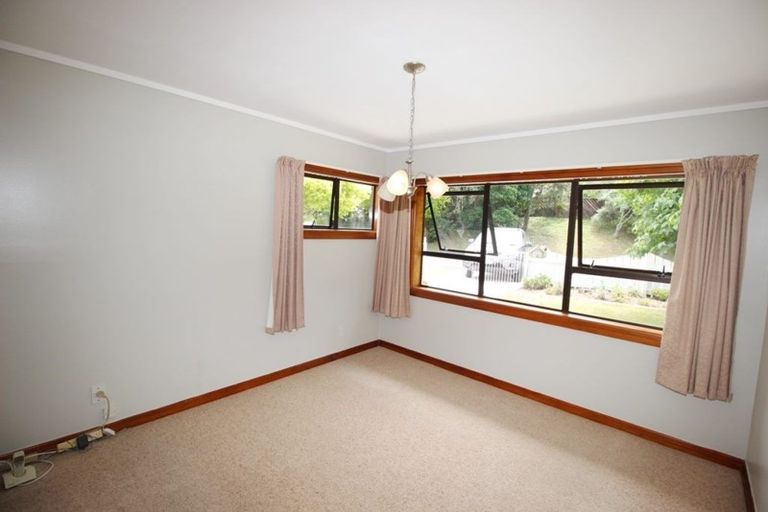 Photo of property in 37 Thorburn Avenue, Red Beach, 0932