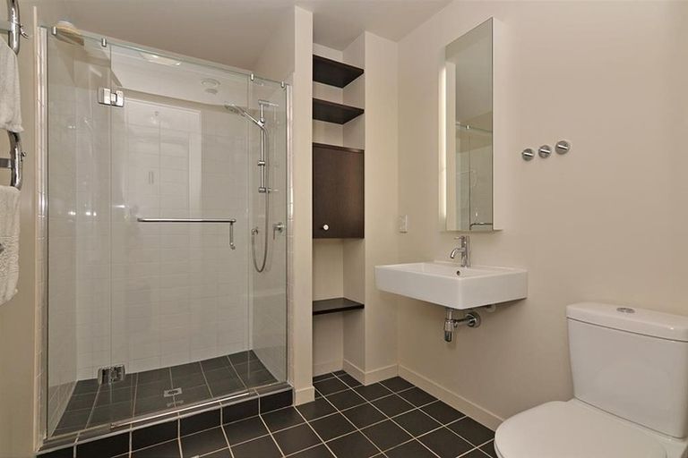 Photo of property in Montreaux Apartments, 5f/164 The Terrace, Wellington Central, Wellington, 6011