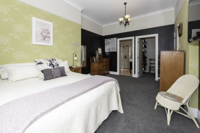 Photo of property in 48 Belt Road, Moturoa, New Plymouth, 4310