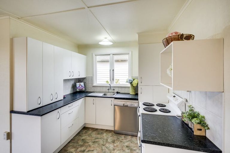 Photo of property in 42 Waterhouse Street, Taradale, Napier, 4112