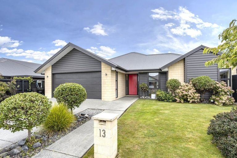 Photo of property in 13 Lancewood Way, Rangiora, 7400