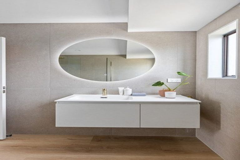 Photo of property in 1/43 Watea Road, Torbay, Auckland, 0630