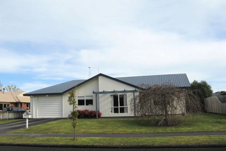 Photo of property in 10 Drake Place, Fairview Downs, Hamilton, 3214