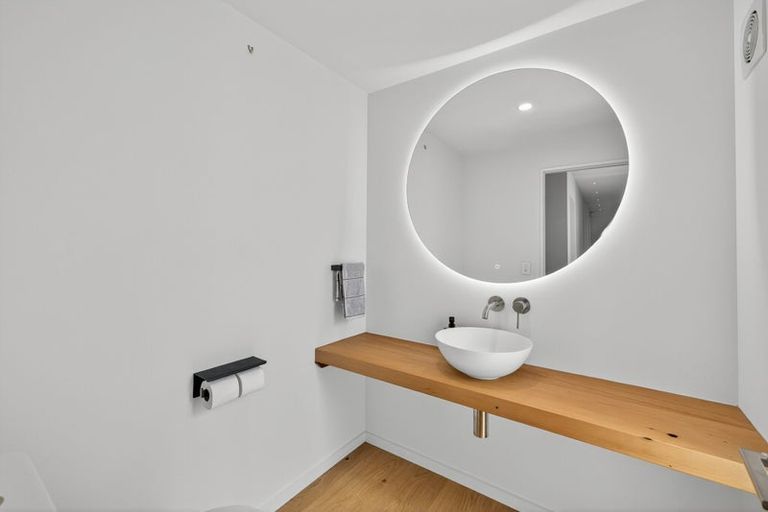 Photo of property in 11a Weston Road, St Albans, Christchurch, 8052