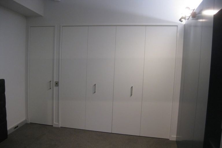 Photo of property in Gerondis Bldg Apartments, 302/60 Willis Street, Wellington Central, Wellington, 6011