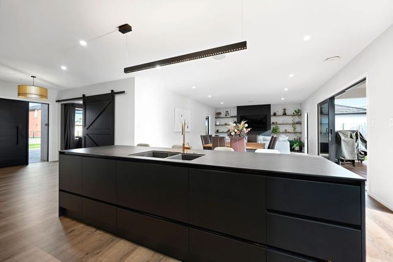 Photo of property in 30 The Meadows Drive, Flagstaff, Hamilton, 3210