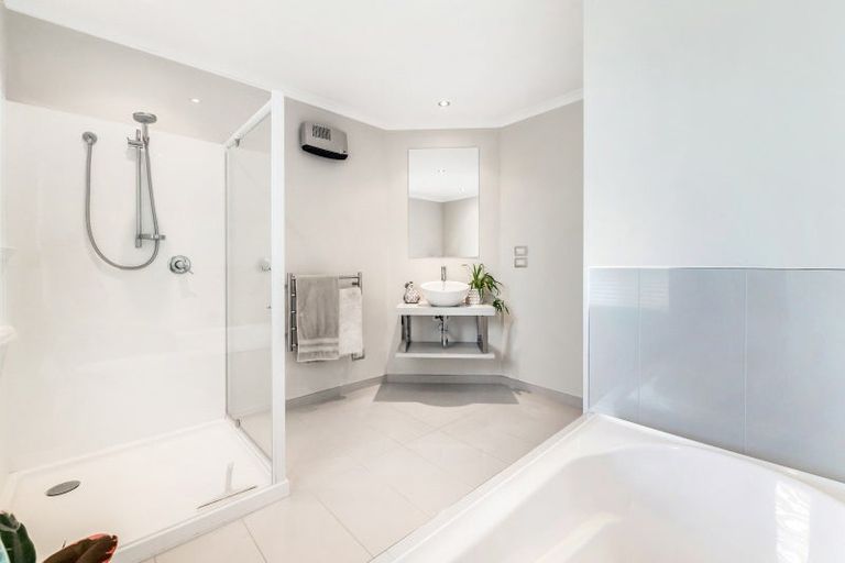 Photo of property in 1 Brinsworth Avenue, West Melton, 7618