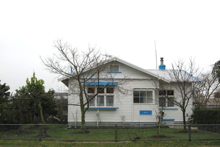 Photo of property in 304 Mclean Street, Saint Leonards, Hastings, 4120