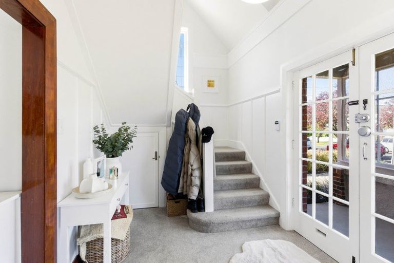 Photo of property in 17 Wycolla Avenue, Saint Clair, Dunedin, 9012