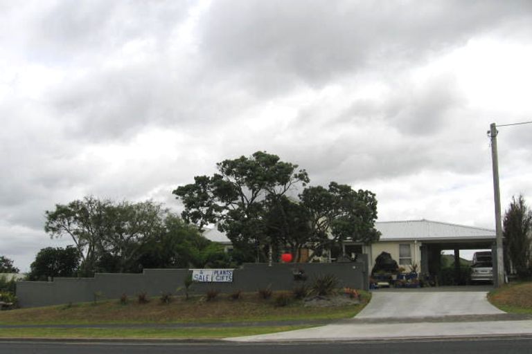 Photo of property in 312 Sunset Road, Windsor Park, Auckland, 0632