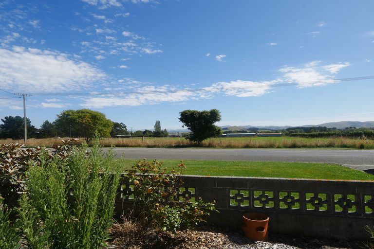 Photo of property in 24 Burraness Street, Palmerston, 9430