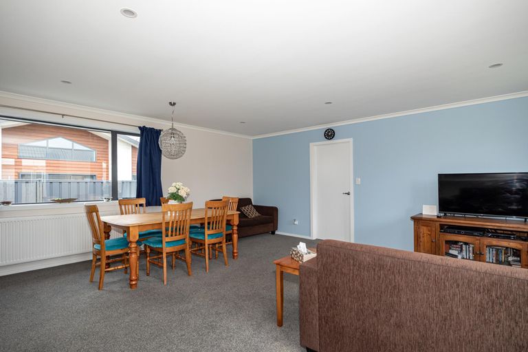 Photo of property in 223b Talbot Street, Geraldine, 7930