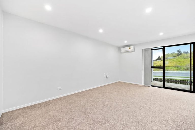 Photo of property in 10 Tukari Lane, Mangere Bridge, Auckland, 2022